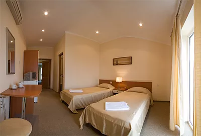 Двухместный с видом на море (раздельные кровати). Гостевой дом "Кедр-Запад". Алупка