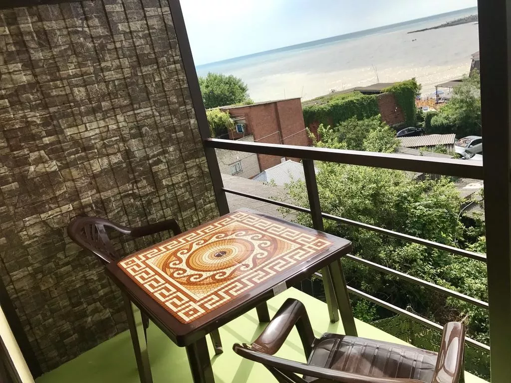 . Отель "Элеон"      . Джубга