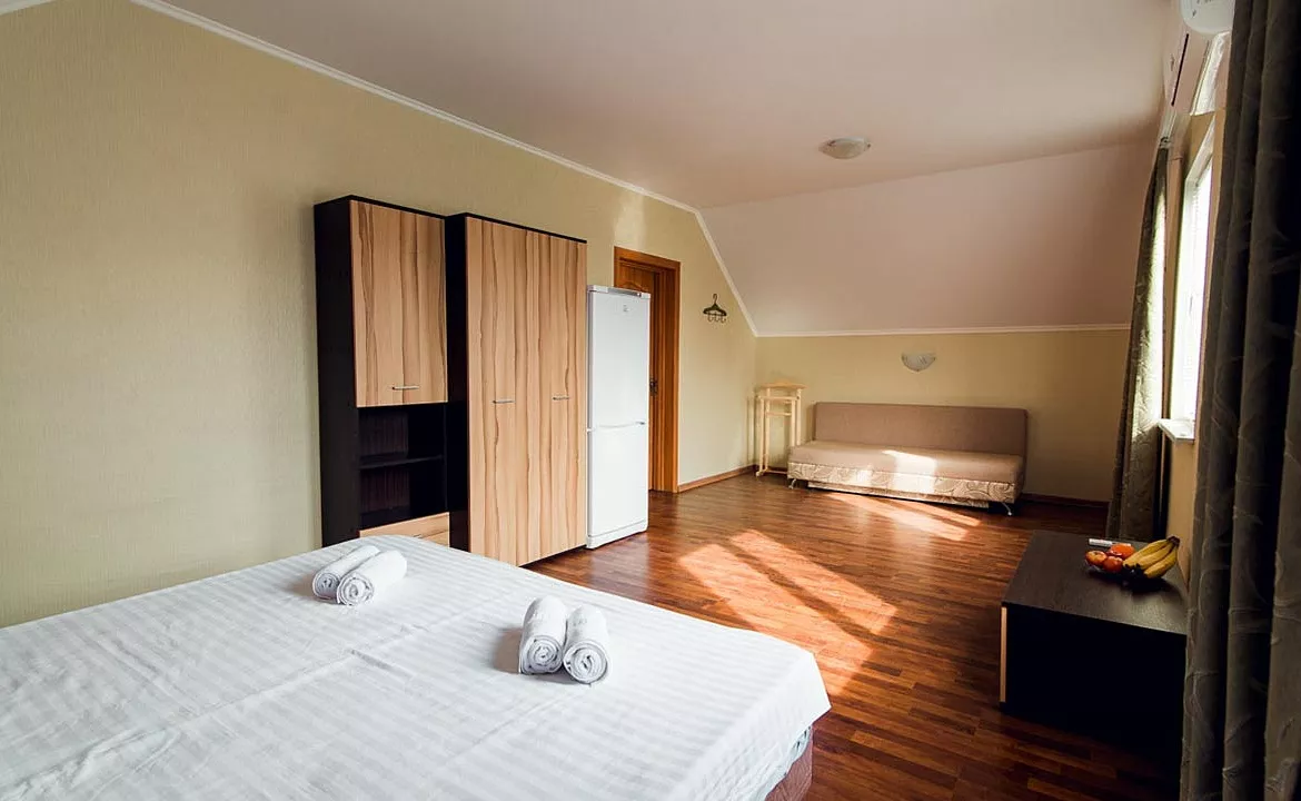 СЕМЕЙНЫЙ. Отель Островок. Феодосия