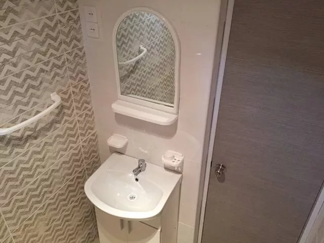 . Отель «Pine Beach». Пицунда