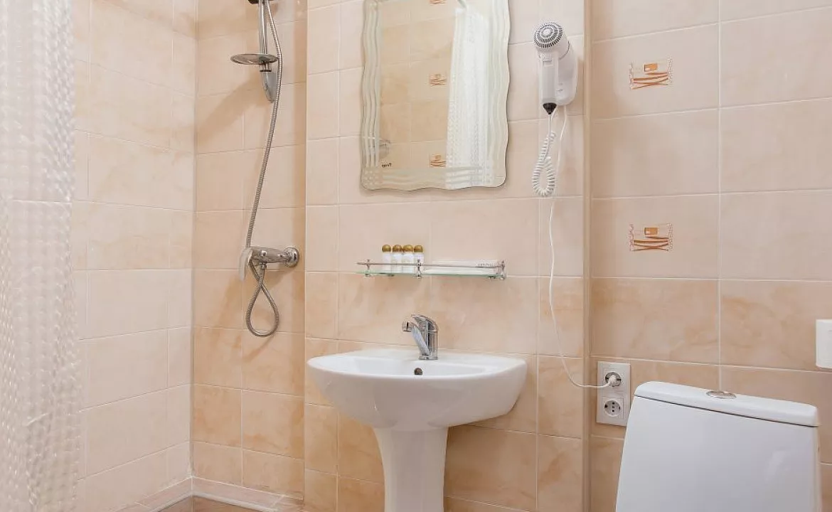 Стандарт с балконом. Гостиница "Бэлль" . Анапа