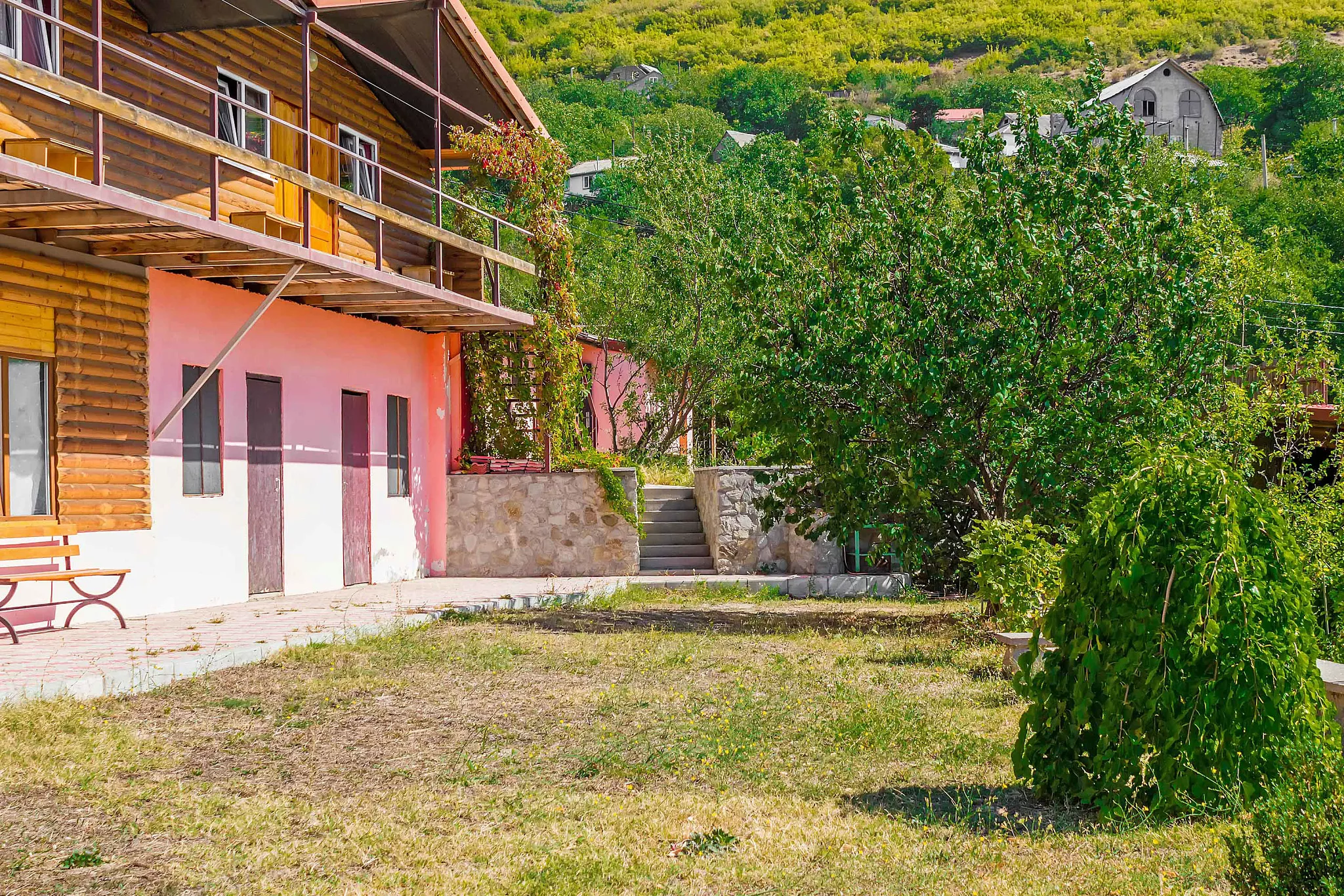 . Гостевой дом "Горная Антавия". Лучистое