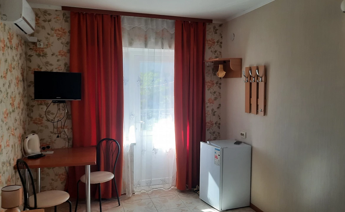 2-х мест. Комфорт с кондиционером. Гостевой дом "Лавандина". Севастополь 2-х мест. Комфорт с кондиционером. Гостевой дом "Лавандина". Севастополь