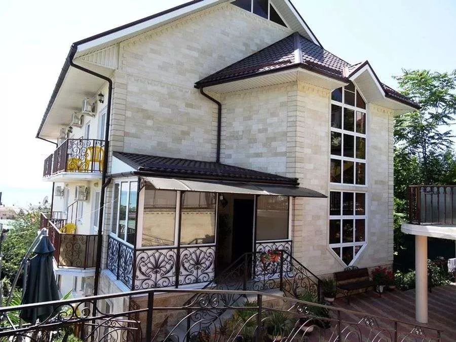 . Гостиница "Милана". Лазаревское