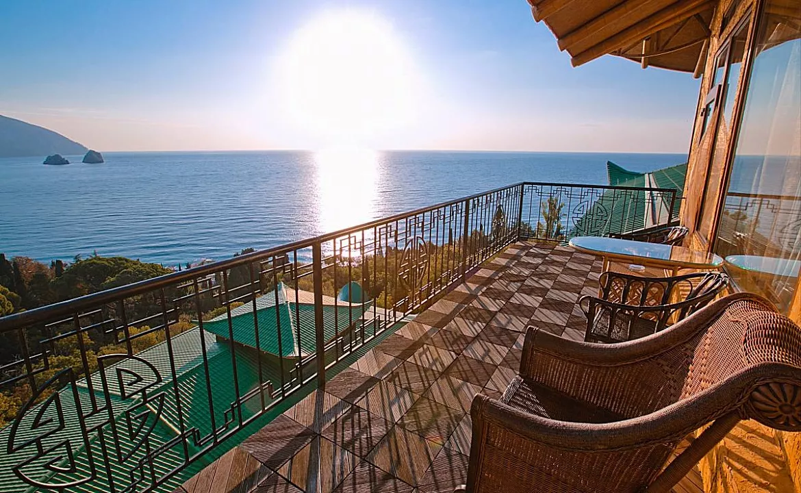 Пентхаус. Гостиничный комплекс «Весёлый Хотэй». Гурзуф