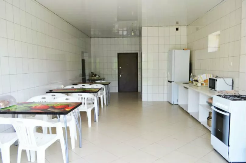 . Гостевой дом "Фаина". Новомихайловский