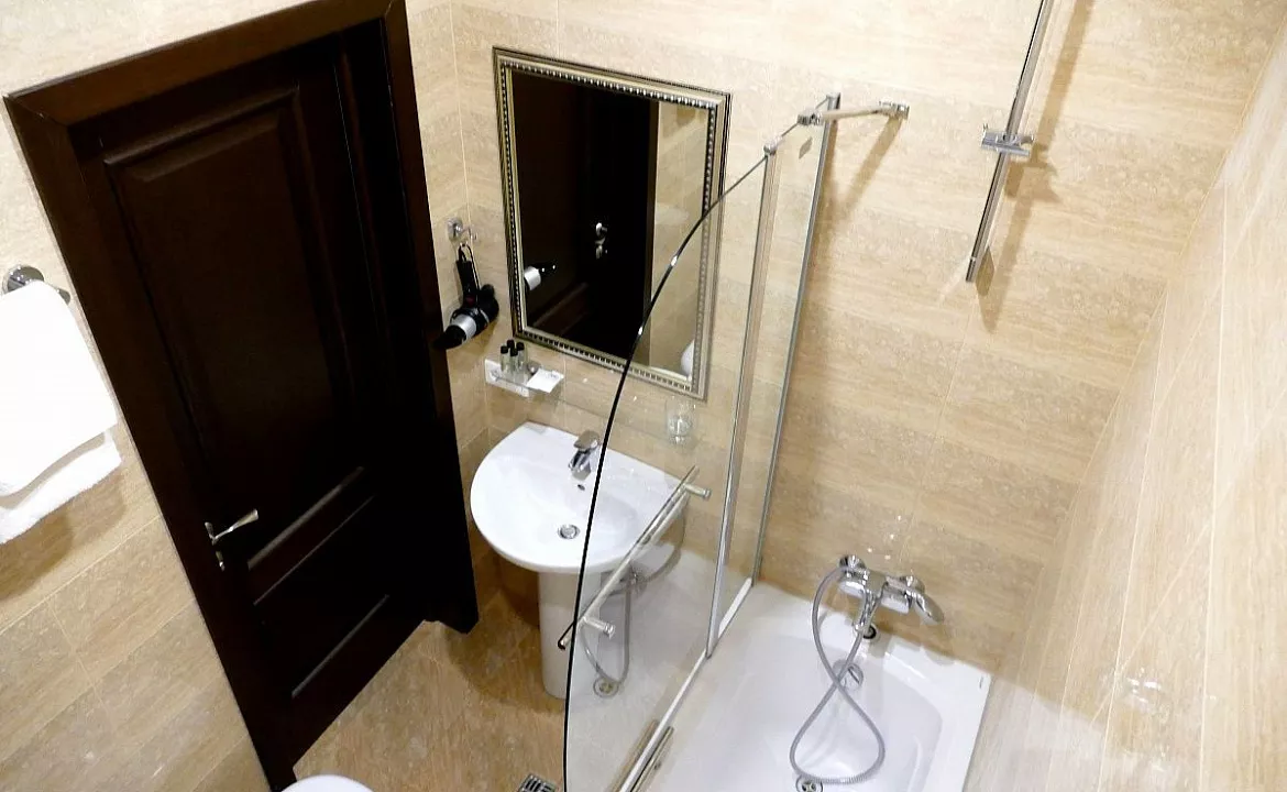 Люкс - Двухместный двухкомнатный . Отель «Абаата». Гагра