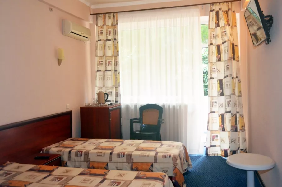 Стандарт Классика с видом на море и кафе. Отель Клуб-отель «Ламбат». Утёс