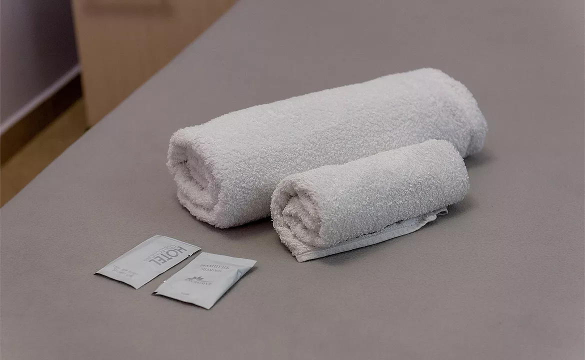 Трехместный номер на 1 этаже. Отель "Ниагара Фоллс". Сочи