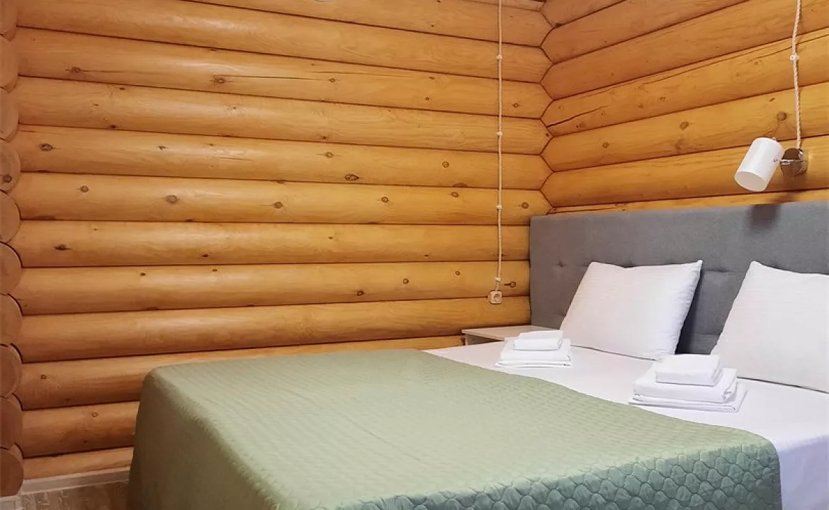 Улучшенный двухместный номер с 1 кроватью (king-size) или 2 раздельными кроватями. Гостевой дом "Winnie House". Атарбеково