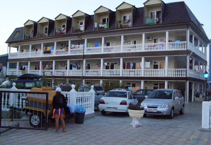 . Гостиница "Жемчужина у моря". Новомихайловский . Гостиница "Жемчужина у моря". Новомихайловский