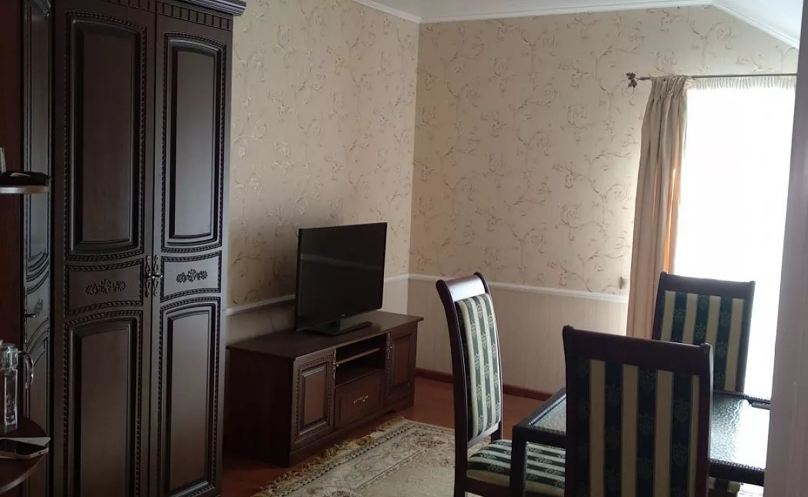 Номер «ЛЮКС». База отдыха "Платан Resort". Витязево