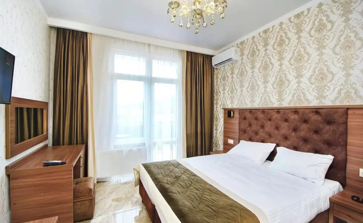 Двухместный номер с балконом. Отель Grand Sofia. Кабардинка