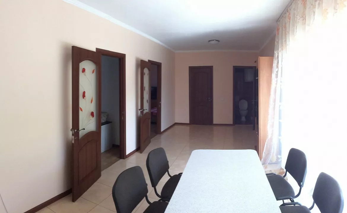 2х комнатный Номер на 6-7 человек. Гостевой дом ГРИГОРИЙ. Орджоникидзе 2х комнатный Номер на 6-7 человек. Гостевой дом ГРИГОРИЙ. Орджоникидзе