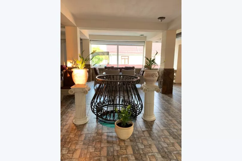 . Отель "Прибой 2". Лазаревское . Отель "Прибой 2". Лазаревское