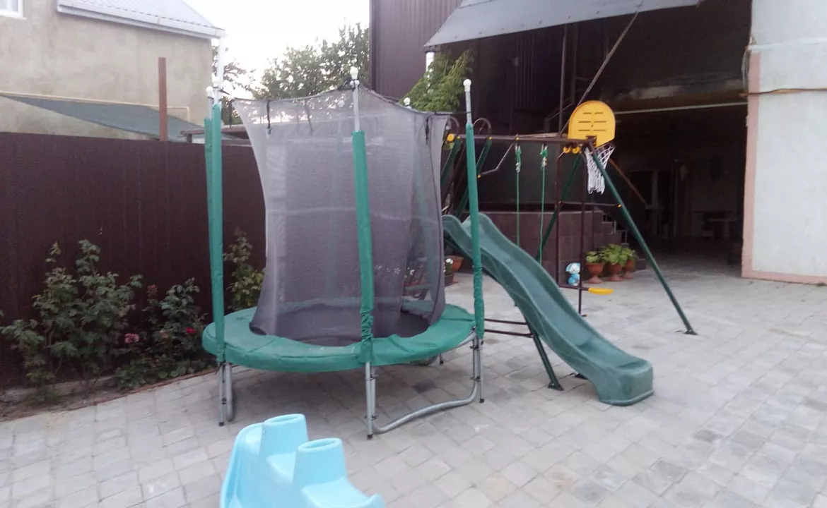 2-х., 3-х, 4-х.местные. Частный сектор "Приморская 25а". Кучугуры