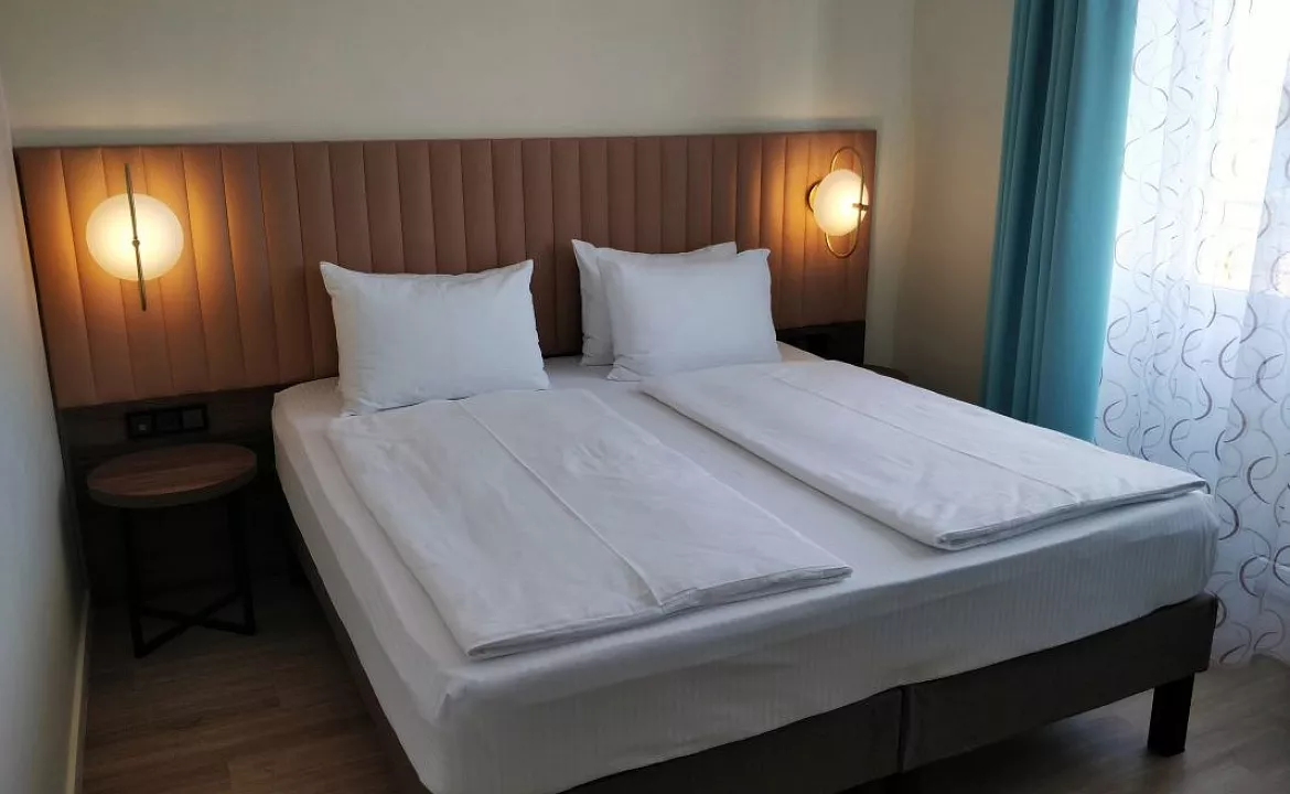 Стандартный с 2 кроватями. Отель Капитан Морей. Анапа