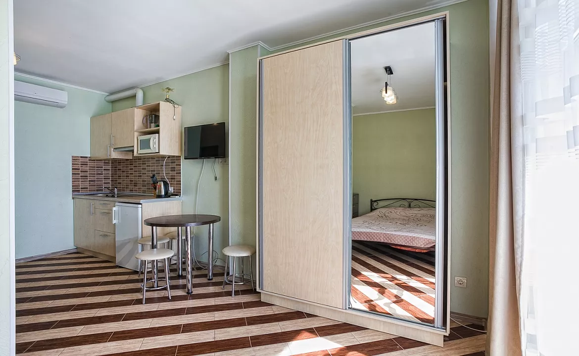 Квартира-студио №21. Квартира в многоквартирном доме Видовые апартаменты в Мисхоре. Кореиз Квартира-студио №21. Квартира в многоквартирном доме Видовые апартаменты в Мисхоре. Кореиз