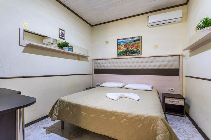 2-х местный номер Стандарт. Гостевой дом "Вилла Лючия"/"Villa Lucia". Архипо-Осиповка