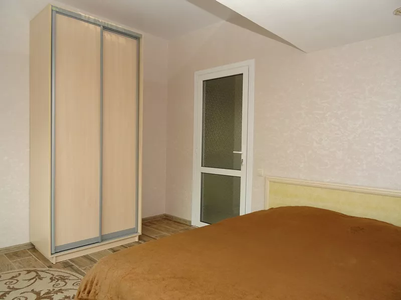 3х-комнатная квартира. Квартира в многоквартирном доме Кирова 125 кв 4". Адлер