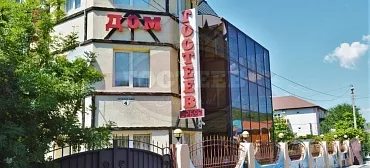 Отель "Гостеев на Ореховой"       