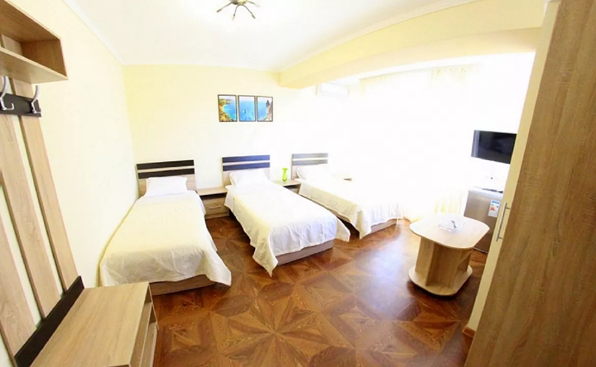 Трехместный стандарт полулюкс. Гостевой дом Sineva Del Sol. Судак