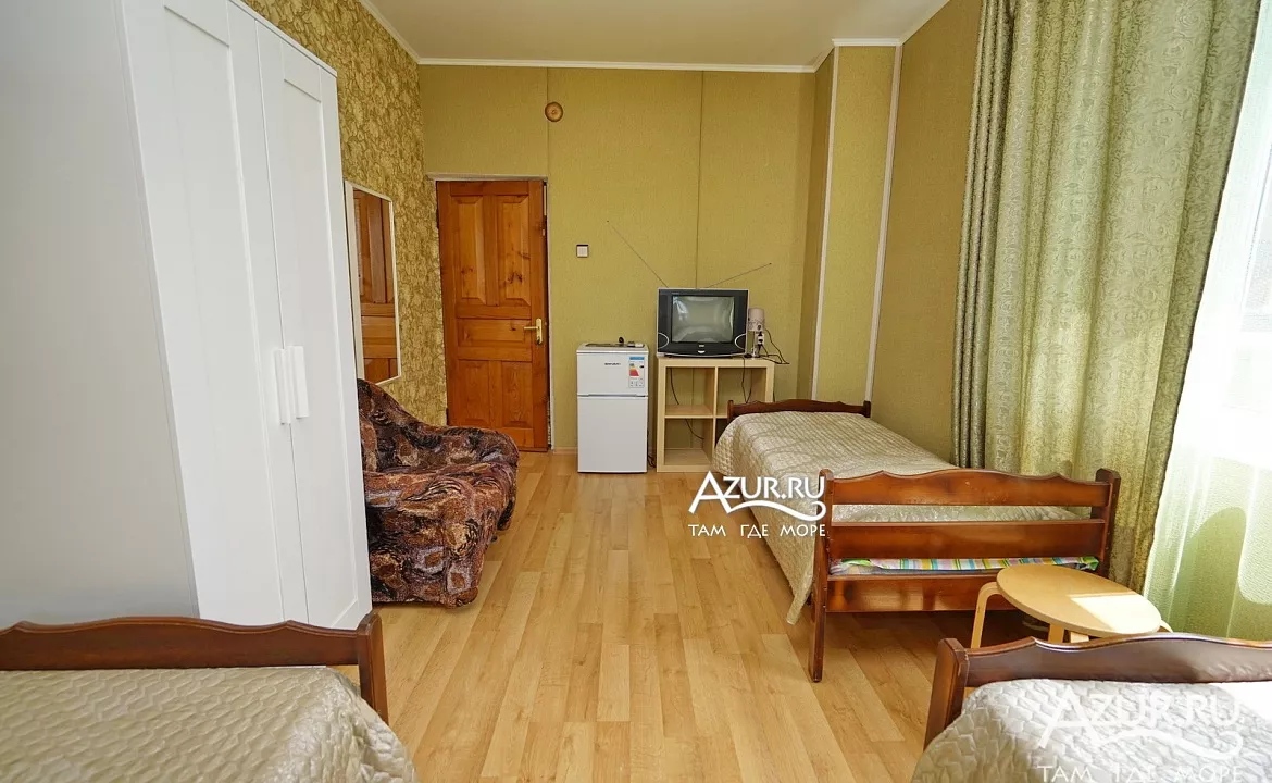 № 4 Трехместный номер без балкона. Гостевой дом "Семейный отдых" - Лазаревское. Лазаревское