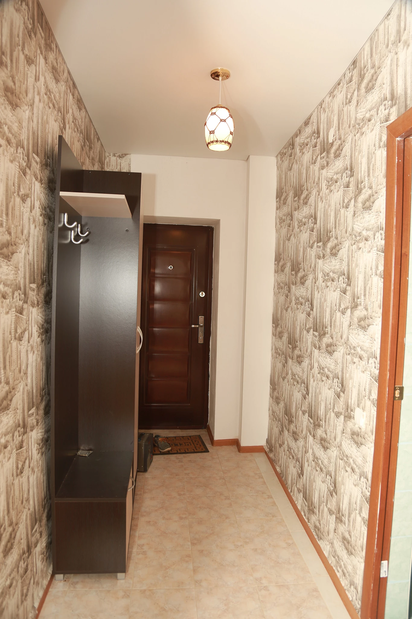 . Квартира в многоквартирном доме 2-комнатная Квартира. Сухум