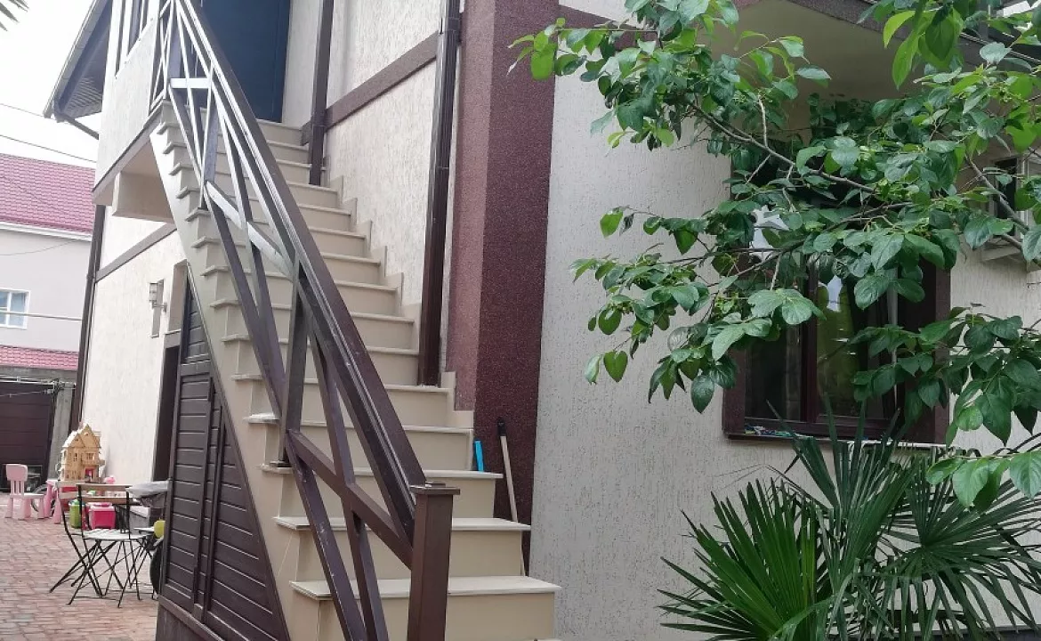 Двухуровневый Таун хаус Созвездие . Частный гостевой дом Созвездие . Лазаревское