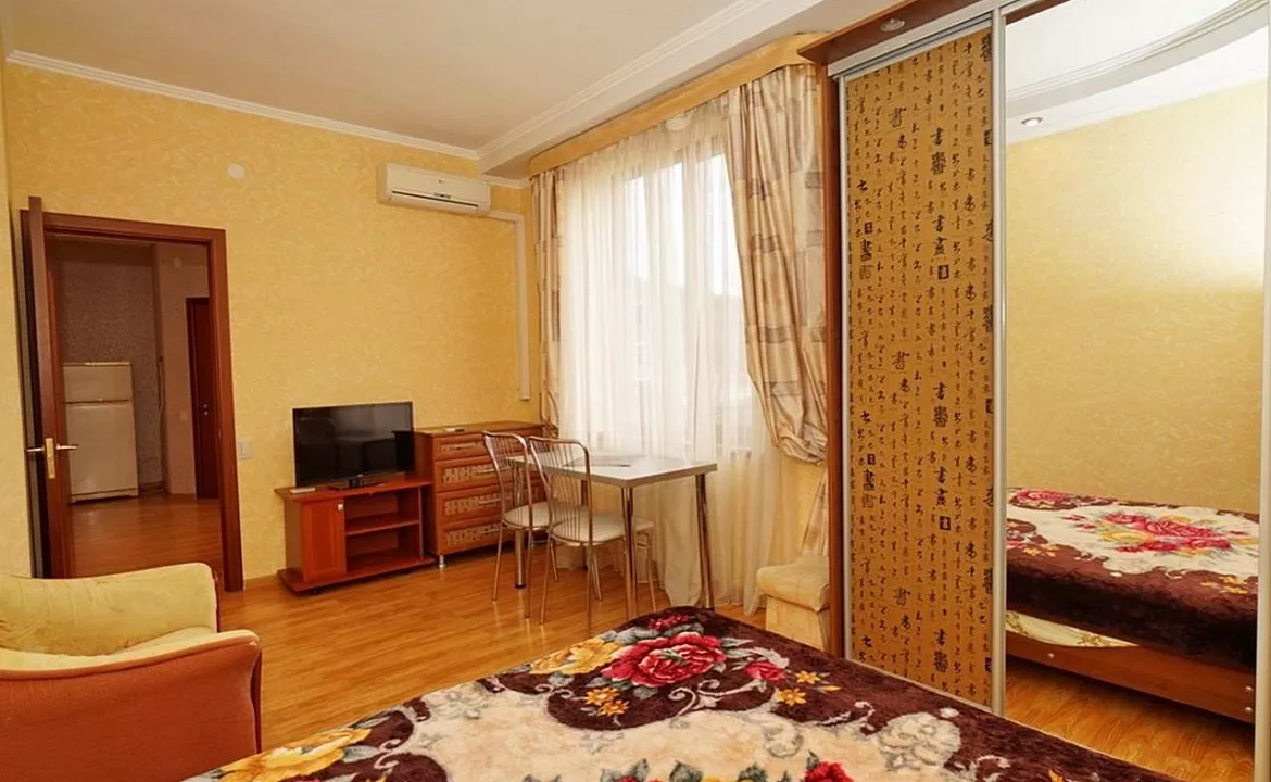 Двухкомнатный номер с мини-кухней. Гостевой дом «L’ete» . Лазаревское