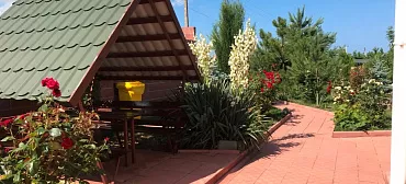 Отель У Моря с бассейном