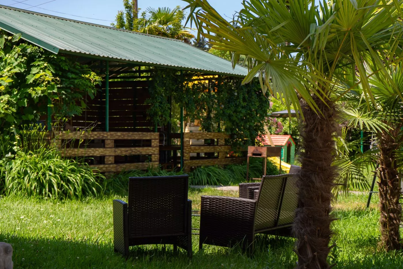 . Гостевой дом Family Holiday. Цандрипш