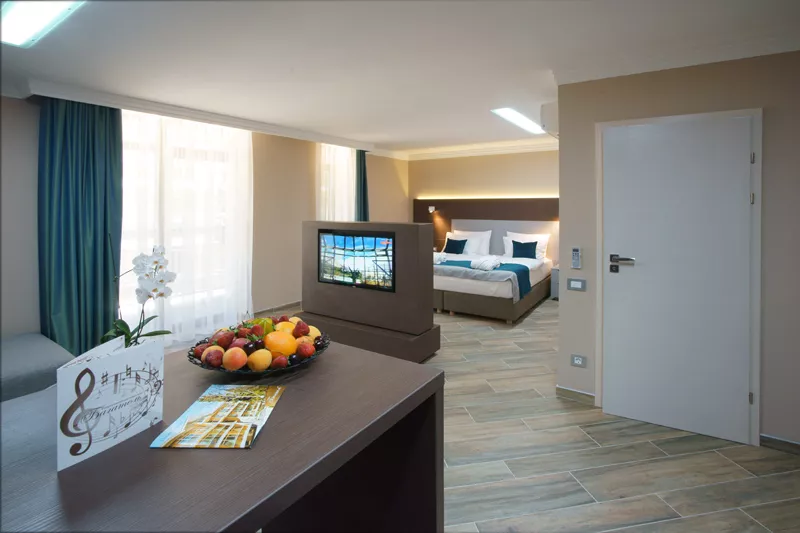 Делюкс. Рекреационный комплекс "Багатель". Кореиз