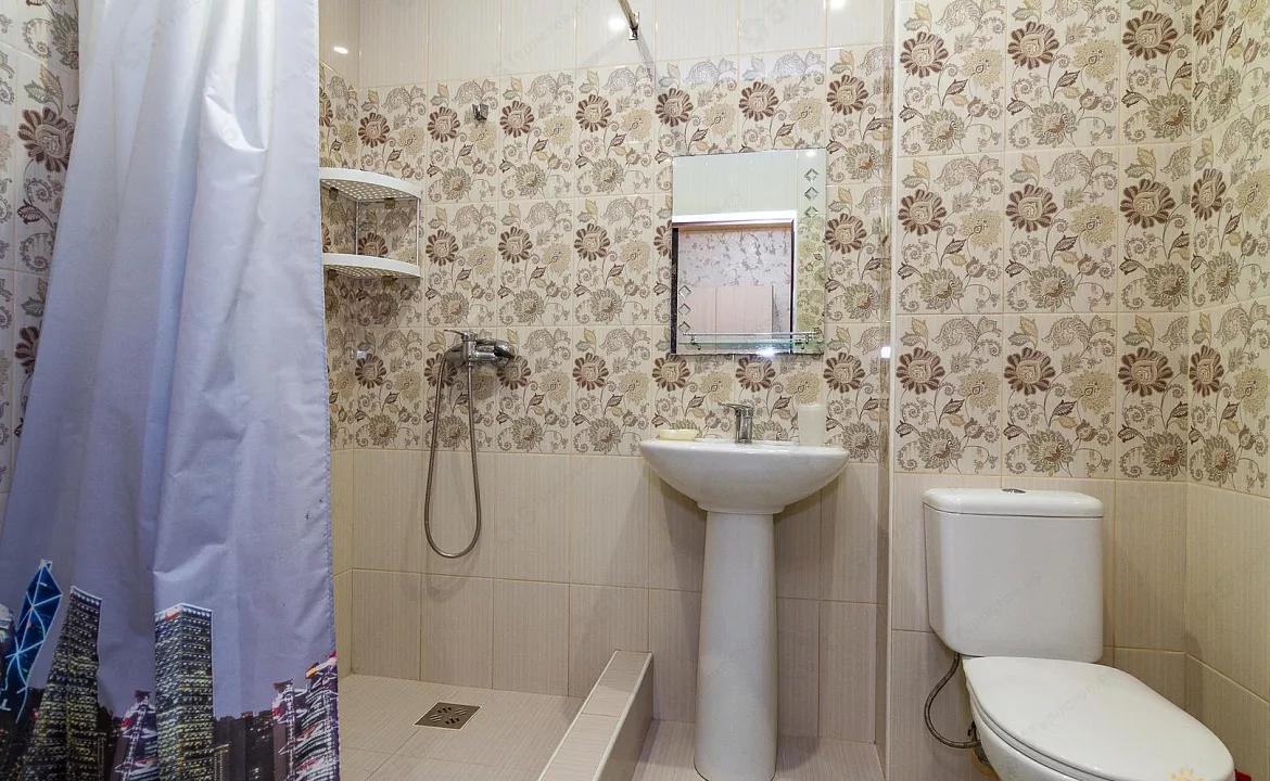  Стандарт с балконом. Гостиница "Жемчужина Ямала". Лоо