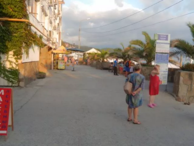 . Эллинг "Бриз" . Лазаревское