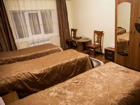 3-местный Стандарт (Малый корпус). Гостиница «Кристалл». Домбай-гостиницы 3-местный Стандарт (Малый корпус). Гостиница «Кристалл». Домбай-гостиницы