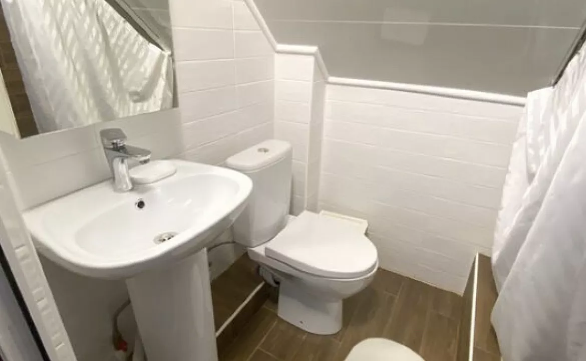 Двухместная комната на третьем этаже 9. Гостевой дом GreenWall. Анапа