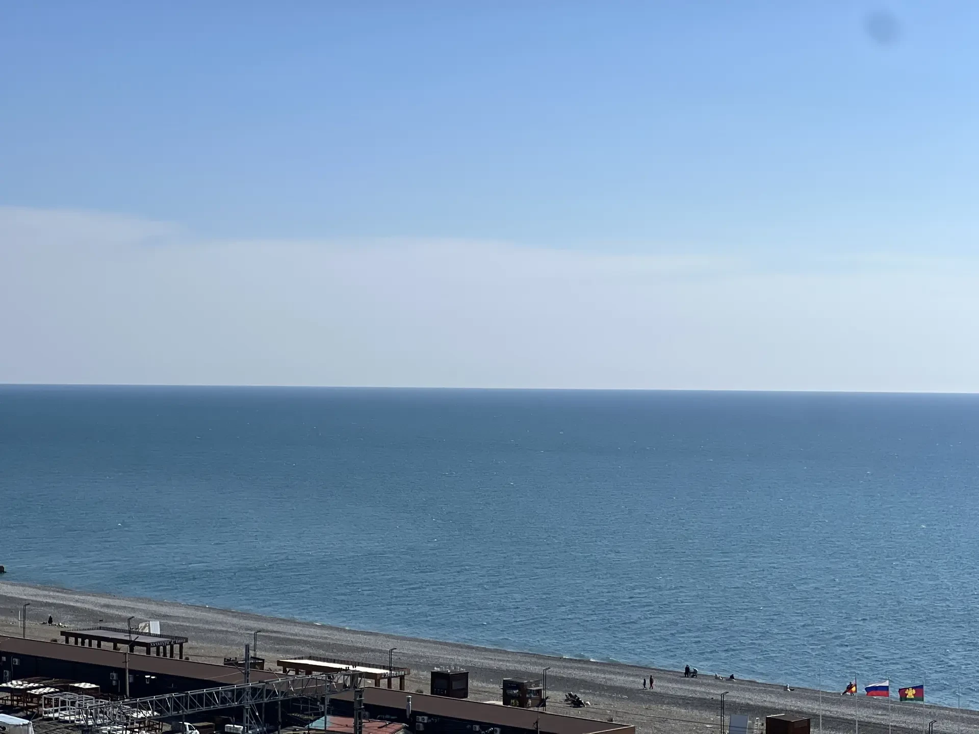 . Квартира в многоквартирном доме Апартамент с видом на море и горы. Дагомыс