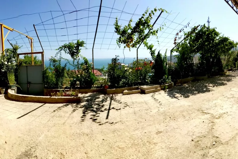 . Гостевой дом Нуне. Ялта