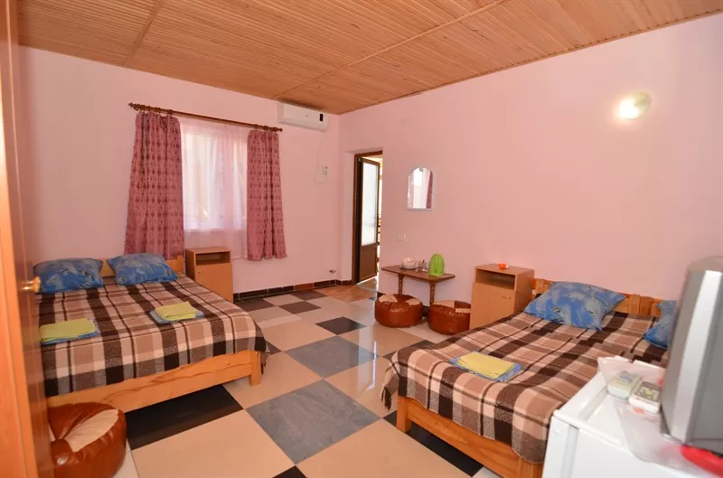 3-местный улучшенный. Гостевой дом «Белый». Саки