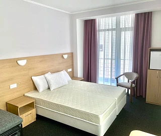 Бюджетный трехместный номер . Отель "Family Club".  Бюджетный трехместный номер . Отель "Family Club".