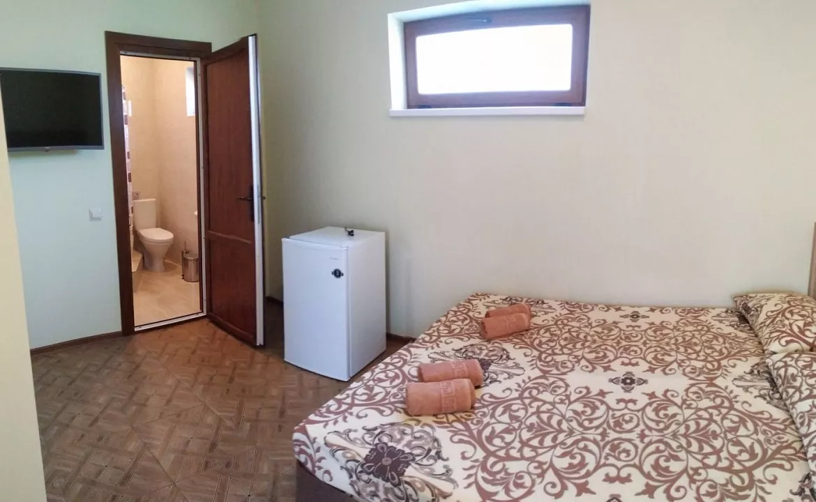 3х местный с удобствами. Частный сектор Гостевой дом "Leto". Кабардинка