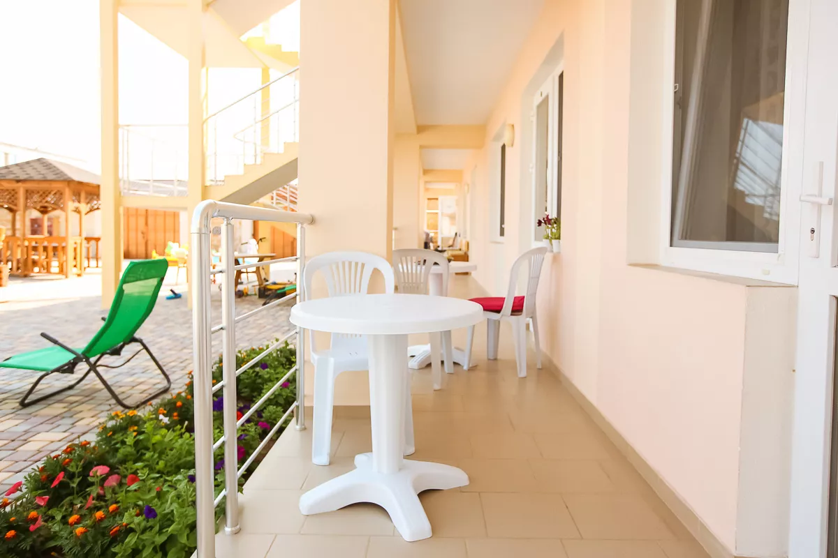 . Гостевой дом "Coral". Саки