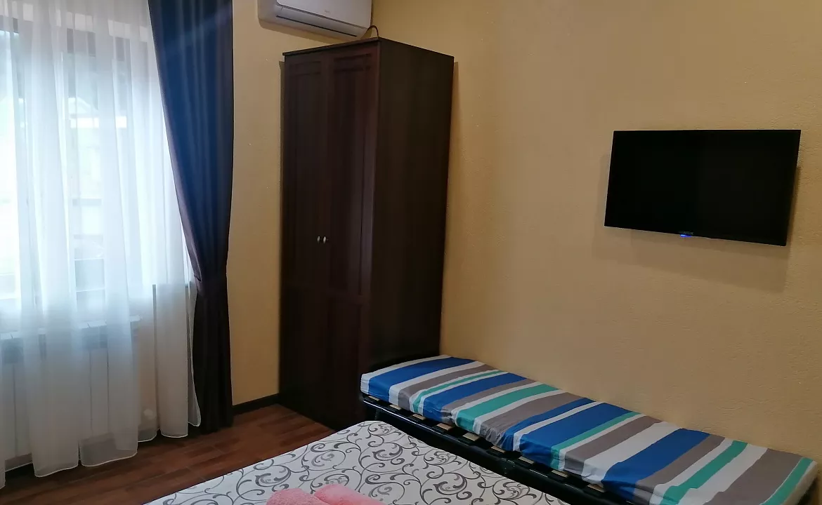 Стандарт 3х местный . Гостевой дом На Халтурина. Геленджик