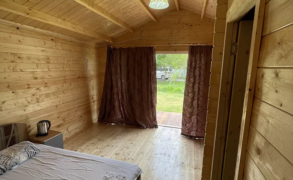 3 коттеджа . Коттедж Морской Бриз. Сухум