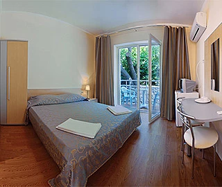 Двухместный номер. Гостевой дом "Кедр-Запад". 