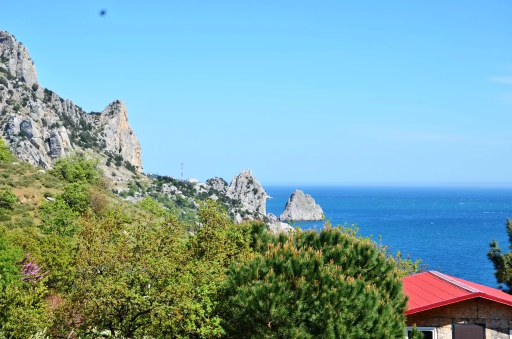 Делюкс с балконом и видом на море. Мини-отель «Виноград». Кацивели