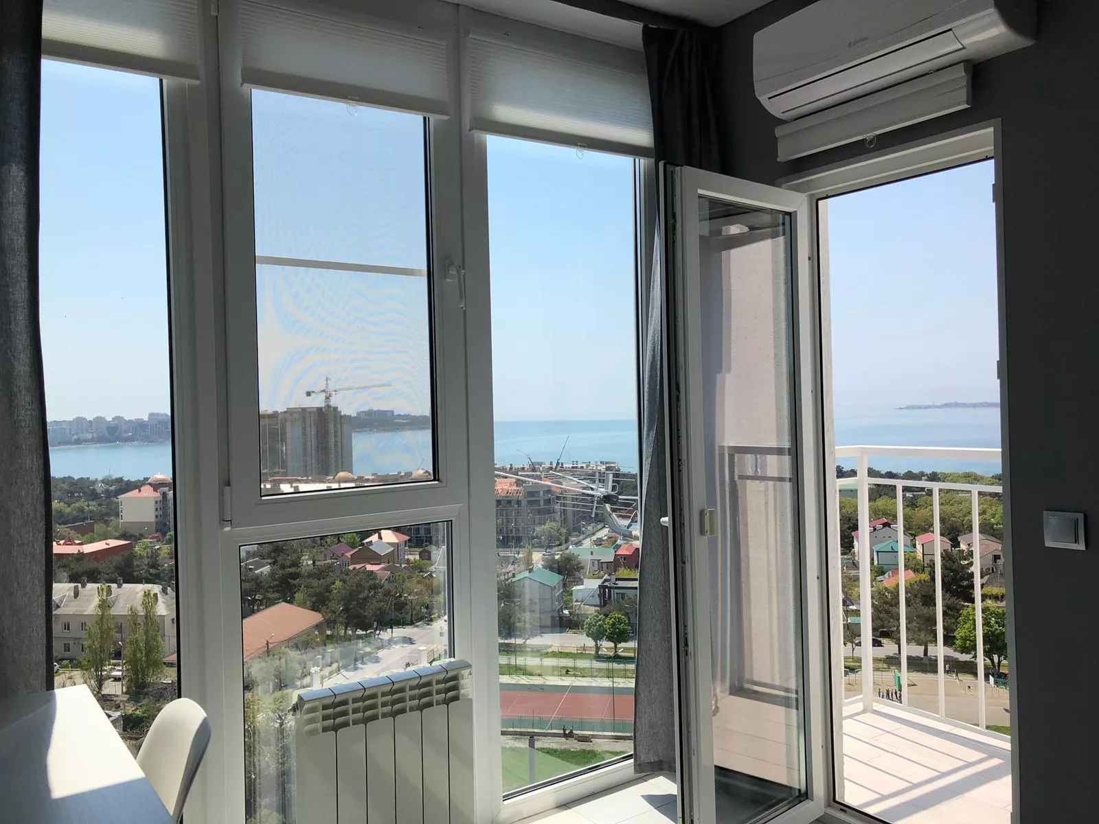 . Квартира в многоквартирном доме ПАНОРАМА & ГЕЛЕНДЖИК . Геленджик