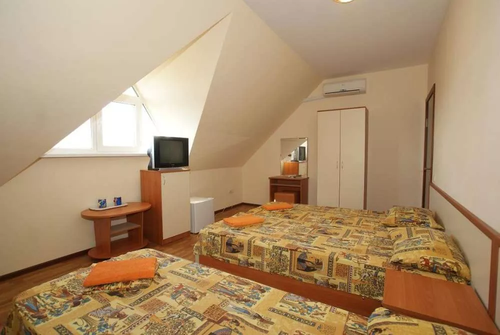 . Гостиница "Приморская+" . Лазаревское