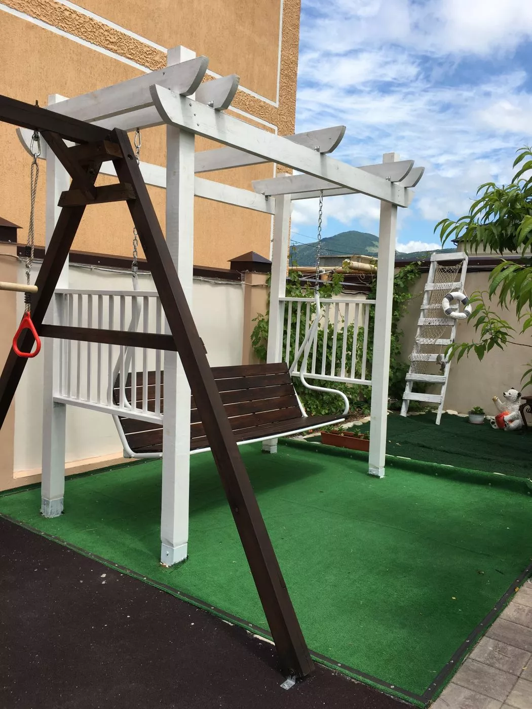 . Гостевой дом АНИКСИ. Кабардинка